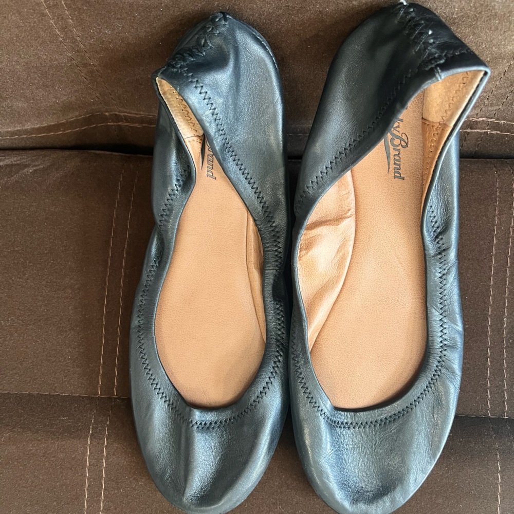 Womens flats lucky brand